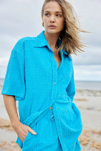THE BOBBY TERRY SHIRT IN LAGOON