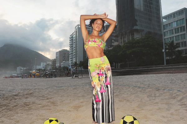 MIXED FLORAL CANOPY BEADED COLUMN SKIRT