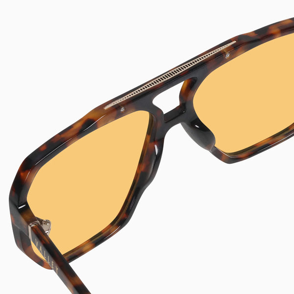 Rodeo - Dark Tortoise w. Gold Metal / Light Orange Lens