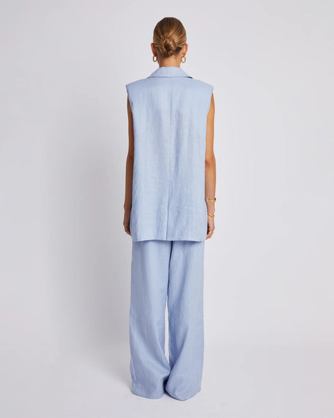 SLEEVELESS BLAZER - ALICE BLUE