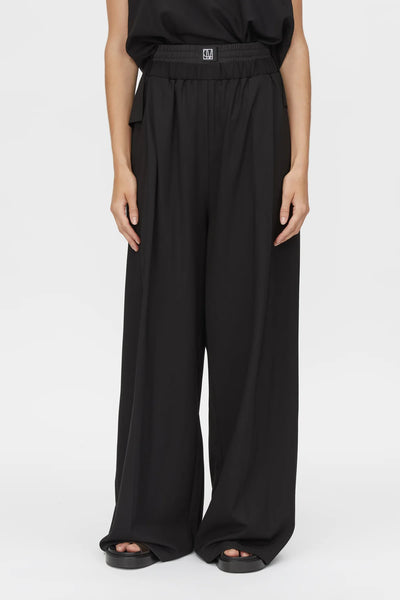 Aura Pant Black