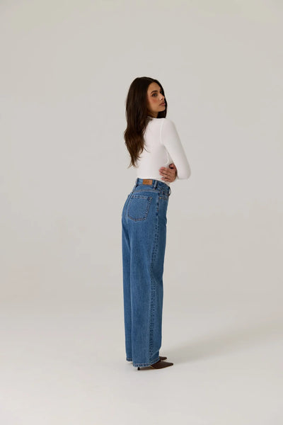 Romy High Rise Jean - Mid Wash