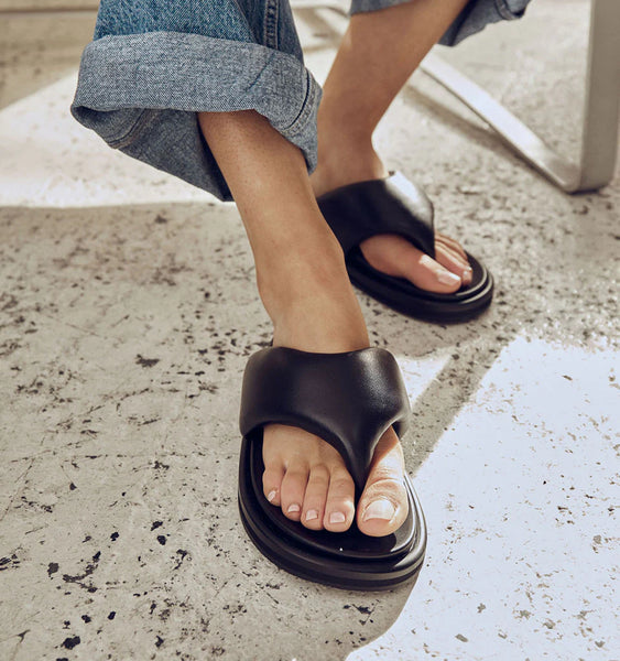 DALLAS- BLACK LEATHER