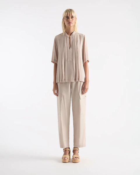 TRIO PLEAT PLAZA- OAT