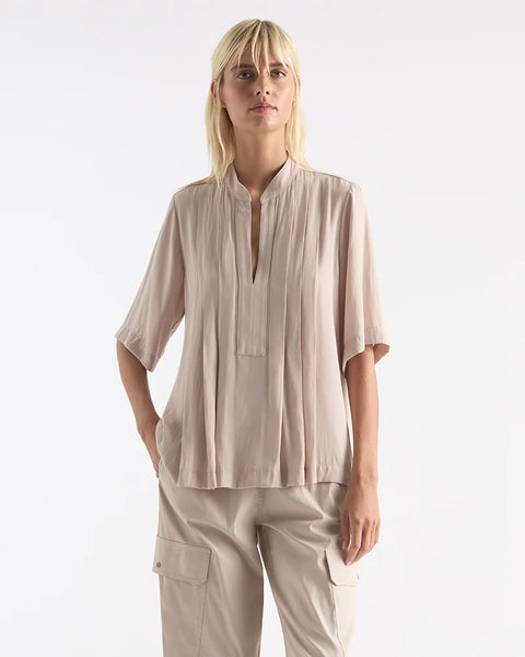 TRIO PLEAT PLAZA- OAT