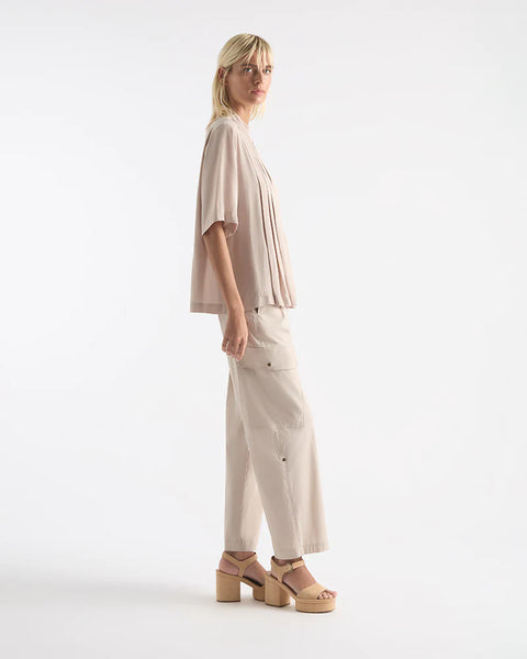 TRIO PLEAT PLAZA- OAT