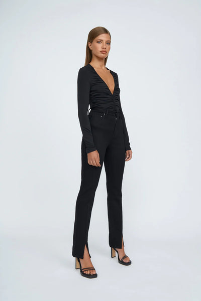 V FRONT GATHER TOP - BLACK