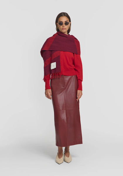 Snowdrift Scarf- Sangria