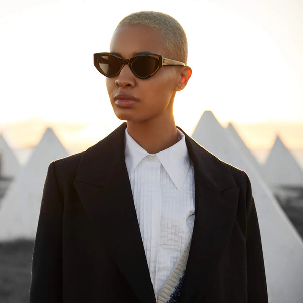 Bones- Gloss Black w. Silver Metal Trim / Black Gradient Lens