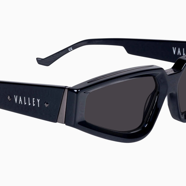Nightfall- Gloss Black w. Gloss Gun Metal / Black Lens