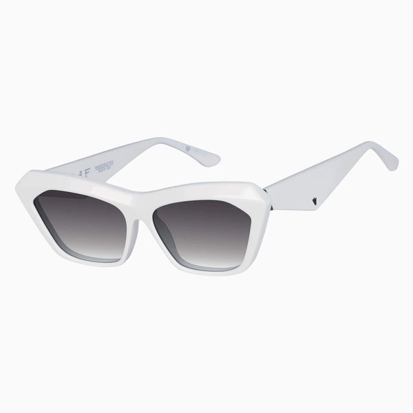 Piaf- Arctic White w. Black Metal / Black Gradient Lens