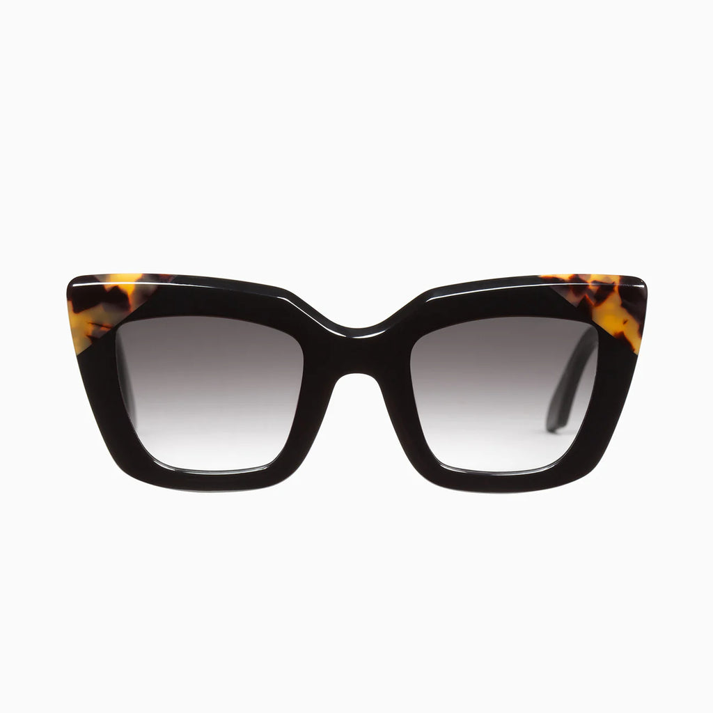 Brigada- Gloss Black w. Tort Brow Corners / Black Gradient Lens