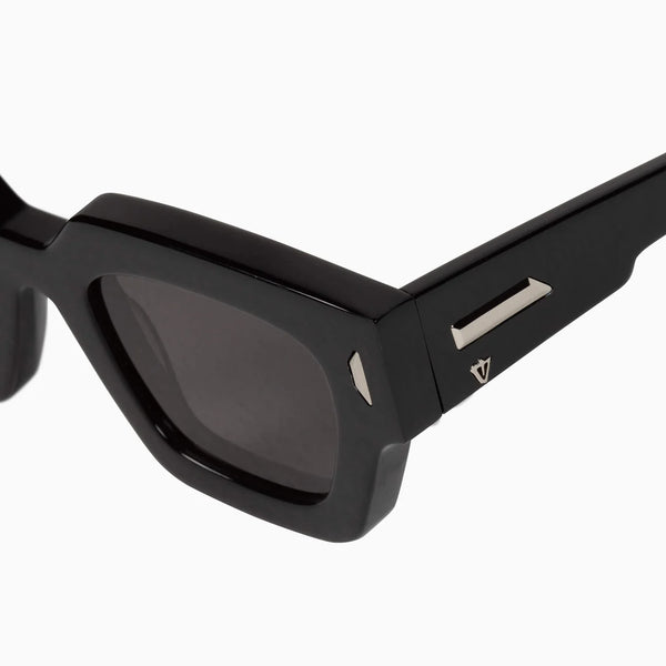 Ghost- Gloss Black w. Silver Metal Trim / Black Lens
