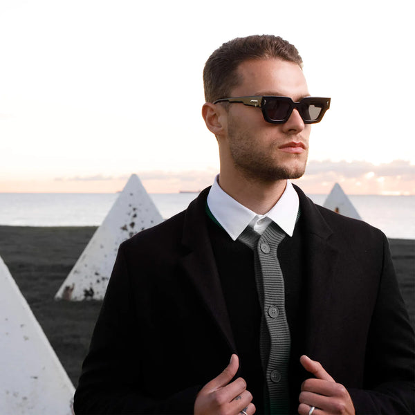 Ghost- Gloss Black w. Silver Metal Trim / Black Lens