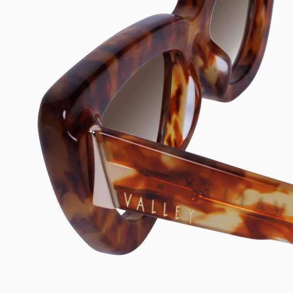 Lafayette- Maple Tort w. Gold Metal / Brown Gradient Lens