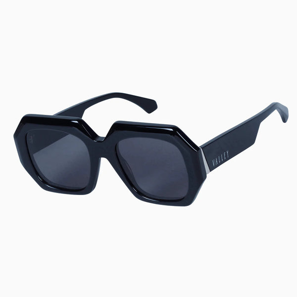 Monolith- Gloss Black w. Silver Metal Trim / Black Lens