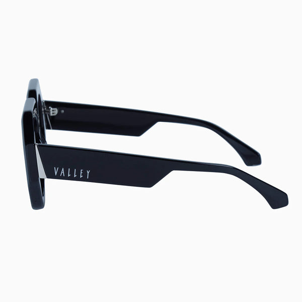 Monolith- Gloss Black w. Silver Metal Trim / Black Lens