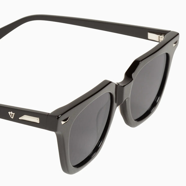 Prisoner II- Gloss Black w. Silver Metal Trim / Black Lens
