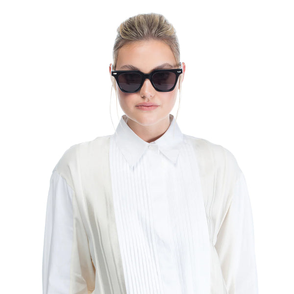 Prisoner II- Gloss Black w. Silver Metal Trim / Black Lens