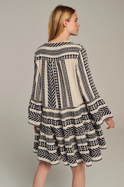 Ella Short- Black/Off White