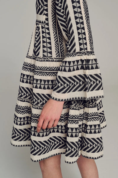 Ella Short- Black/Off White