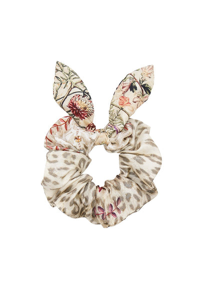 Scrunchie- Drifting Dreamer