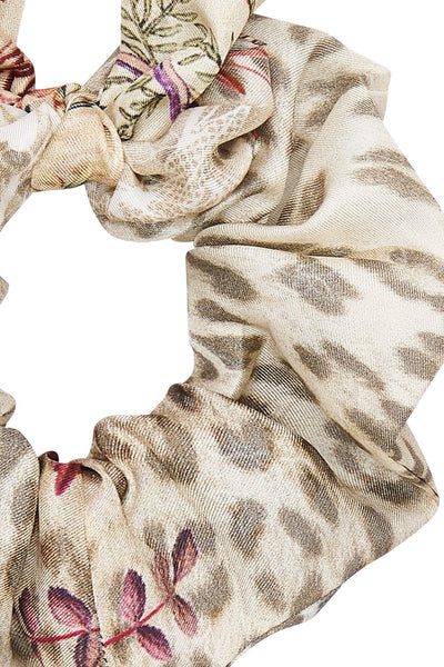 Scrunchie- Drifting Dreamer