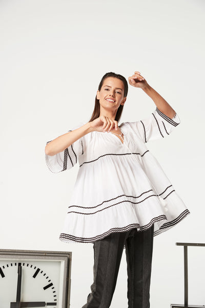 3.30PM Top- White/Black