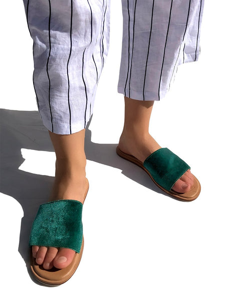 On Duty- Verde Velvet