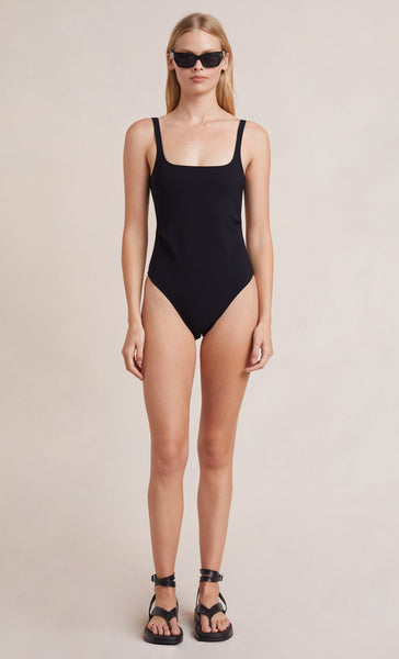 Aluna Tuck One Piece