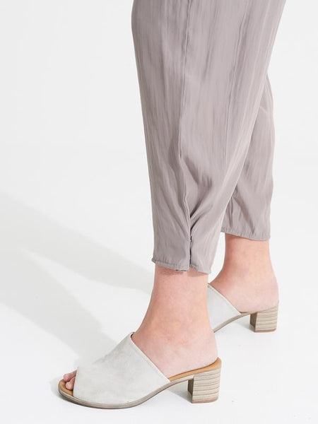 Whisper Pant- Taupe