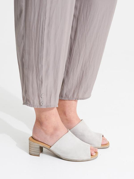 Whisper Pant- Taupe