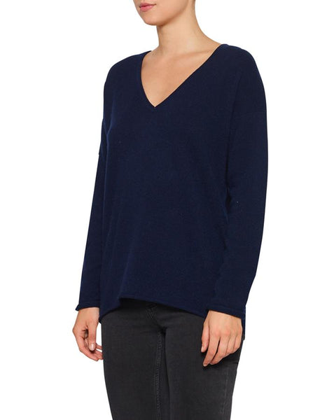 Superluxe Self Roll V-Neck- Navy