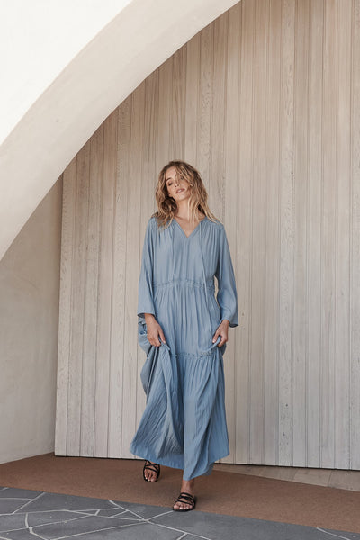 Lang Dress- Dusty Blue