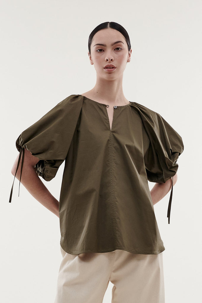 Hiti Top- Cavalry Green