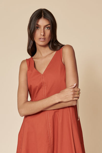 Flata Dress in red ochre