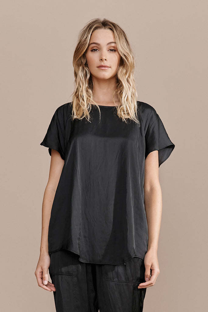 Vayla Tee- Pitch