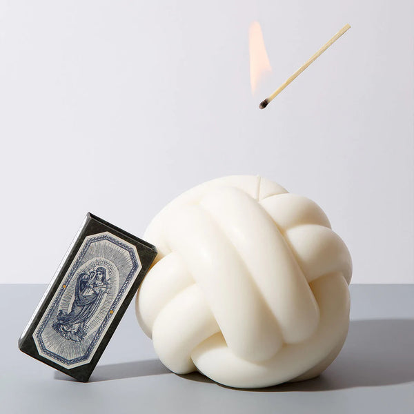 In Knots Candle