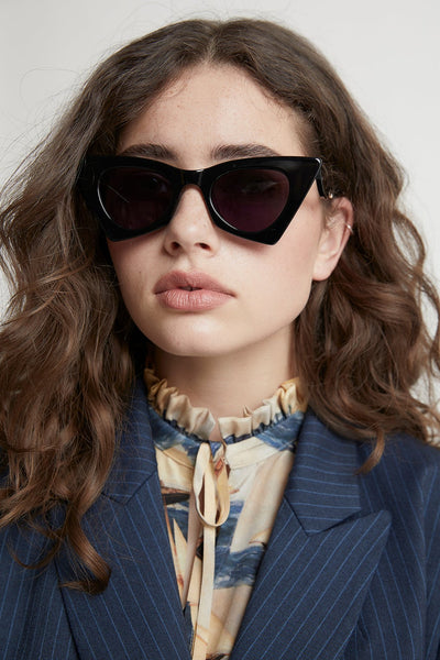 Astral Heart Alternate Fit- Black