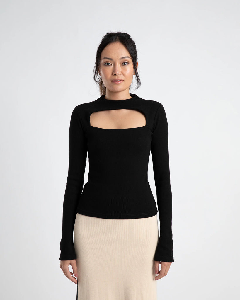 LS CUT OUT TOP - BLACK