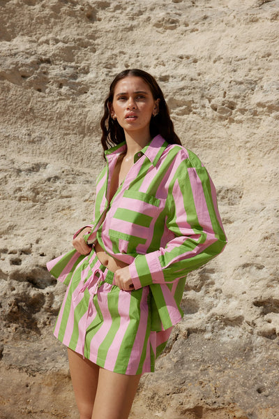 BUDDY SHIRT IN SEAGRASS/SALMON STRIPE