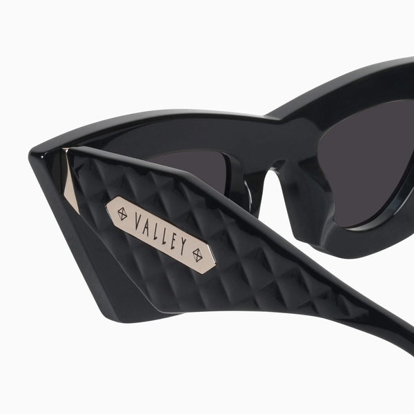 Savior- Gloss Black w. Gold Metal / Black Lens