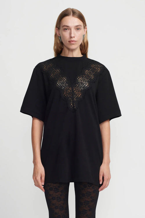 LEANDRA TEE BLACK