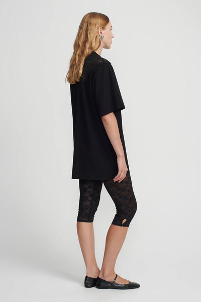 LEANDRA TEE BLACK