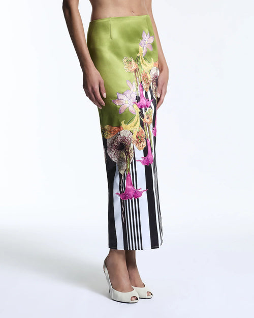 MIXED FLORAL CANOPY BEADED COLUMN SKIRT
