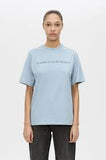 ATHEA TEE- SKY