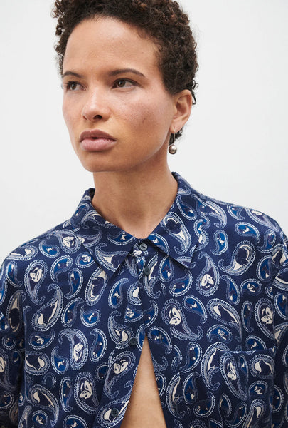 SHORT SLEEVE BOYFRIEND SHIRT HOUNDS PAISLEY