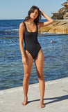 Finn One Piece- Black