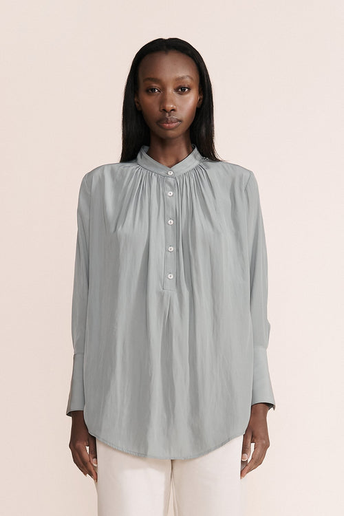 Kvinno Shirt- Soft Green