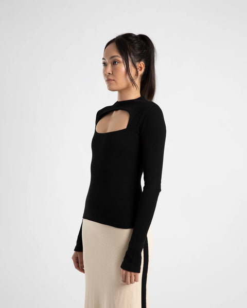 LS CUT OUT TOP - BLACK